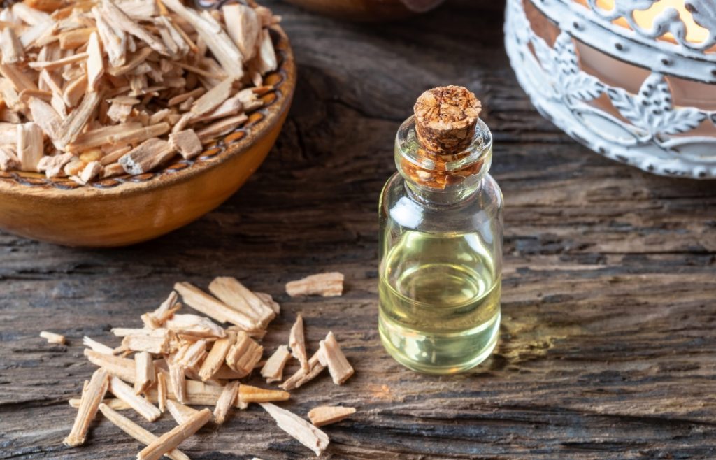 bois de cedre repulsif naturel