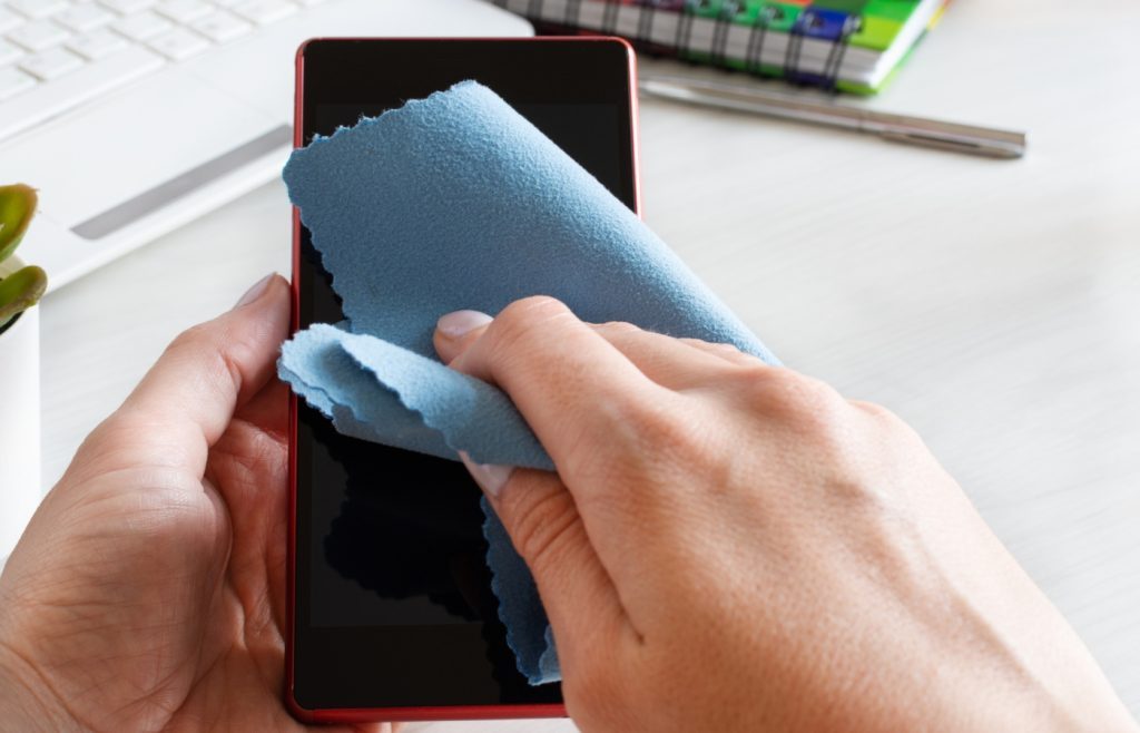 nettoyer smartphone comment faire